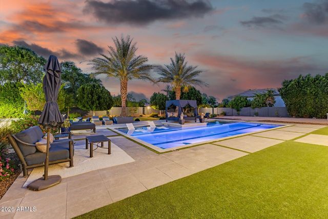 2776 E TAURUS Place, Chandler, AZ 85249
