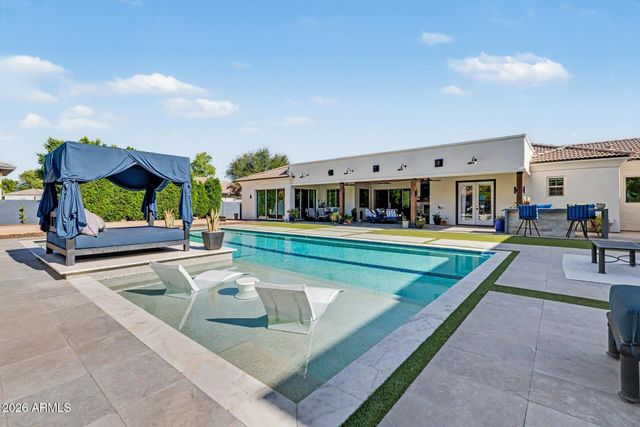 2776 E TAURUS Place, Chandler, AZ 85249