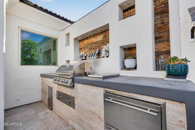 2776 E TAURUS Place, Chandler, AZ 85249