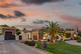 2776 E TAURUS Place, Chandler, AZ 85249