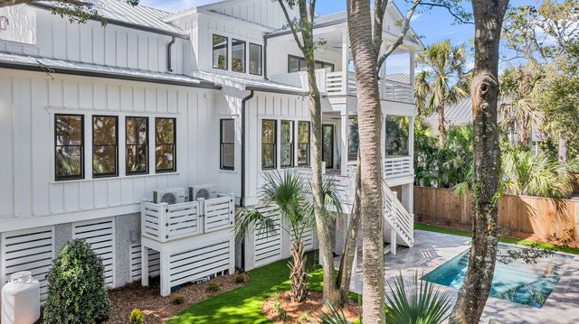 6 29th Avenue, Isle Of Palms, SC 29451