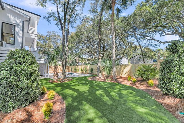 6 29th Avenue, Isle Of Palms, SC 29451