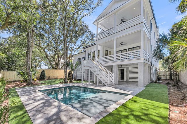 6 29th Avenue, Isle Of Palms, SC 29451