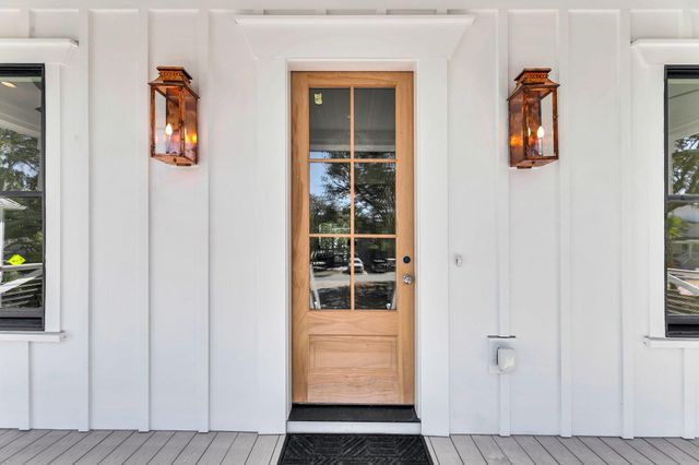 6 29th Avenue, Isle Of Palms, SC 29451