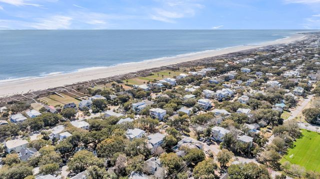 6 29th Avenue, Isle Of Palms, SC 29451
