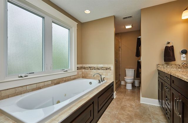 3815 148th Street, Urbandale, IA 50323