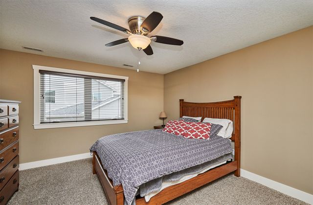 3815 148th Street, Urbandale, IA 50323