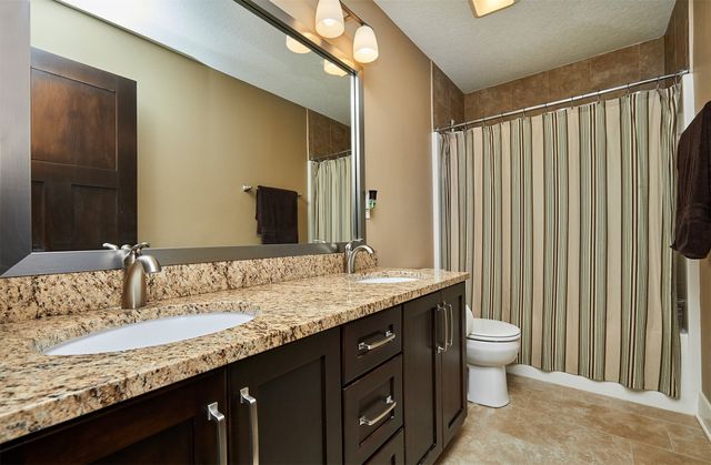 3815 148th Street, Urbandale, IA 50323