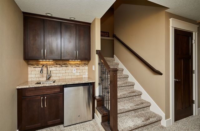 3815 148th Street, Urbandale, IA 50323