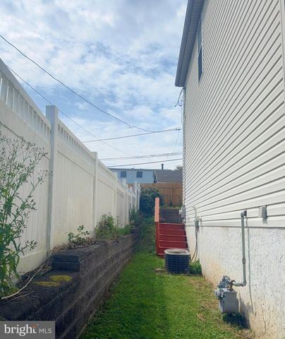 508 MARSHALL DR, West Chester, PA 19380