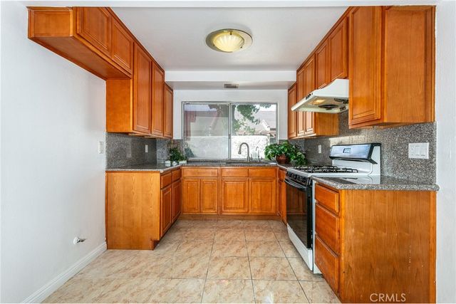 1842 Rosebrook, Rosemead, CA 91770