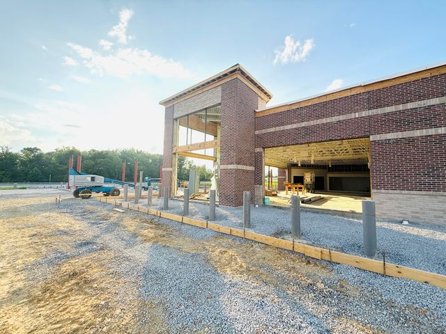 103 Carlton Crossing, Lawrenceburg, KY 40342