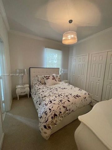 10731 NW 74th Ter ., Doral, FL 33178