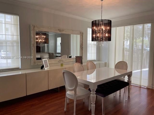 10731 NW 74th Ter ., Doral, FL 33178