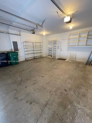 10731 NW 74th Ter ., Doral, FL 33178