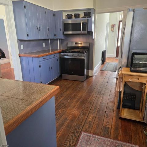 25 Park Ave, Flemington Boro, NJ 08822