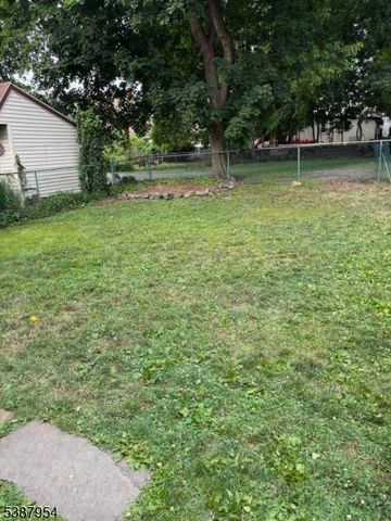 25 Park Ave, Flemington Boro, NJ 08822