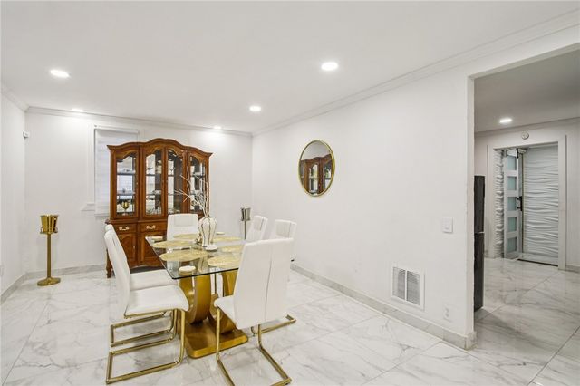 619 Dewey Avenue, Rochester, NY 14613