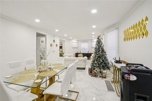 619 Dewey Avenue, Rochester, NY 14613