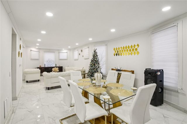 619 Dewey Avenue, Rochester, NY 14613