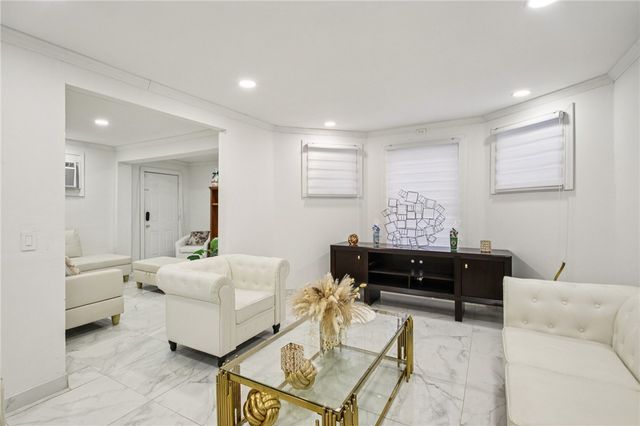 619 Dewey Avenue, Rochester, NY 14613