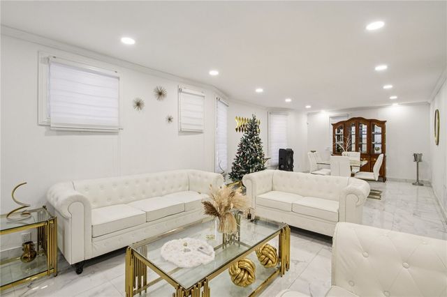 619 Dewey Avenue, Rochester, NY 14613