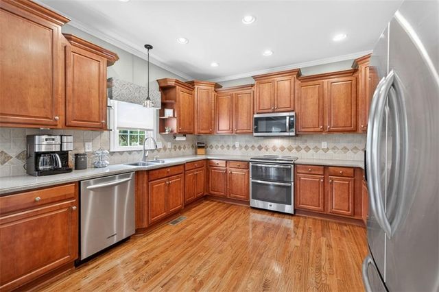 3827 Bay Orchard Lane, Loganville, GA 30052