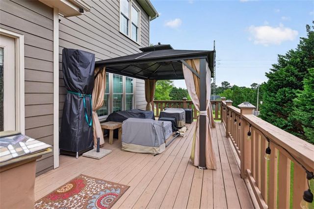 3827 Bay Orchard Lane, Loganville, GA 30052