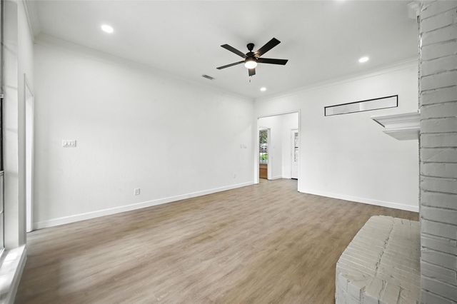 3719 Dahlia Drive, Grand Prairie, TX 75052