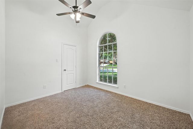 3719 Dahlia Drive, Grand Prairie, TX 75052