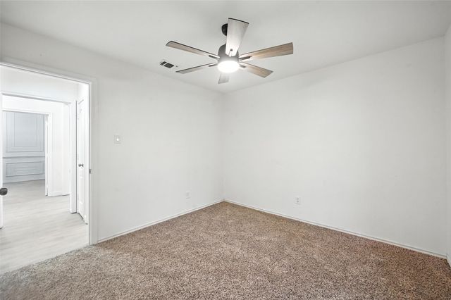 3719 Dahlia Drive, Grand Prairie, TX 75052