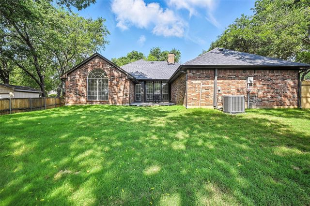 3719 Dahlia Drive, Grand Prairie, TX 75052