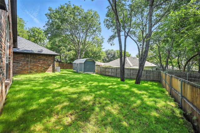 3719 Dahlia Drive, Grand Prairie, TX 75052