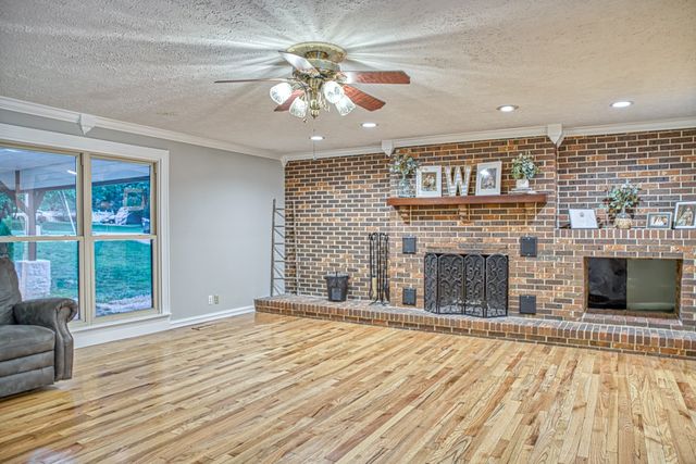 3847 Post Oak Cir, Cookeville, TN 38506