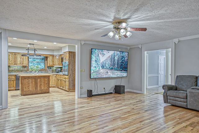 3847 Post Oak Cir, Cookeville, TN 38506