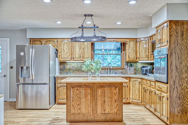3847 Post Oak Cir, Cookeville, TN 38506