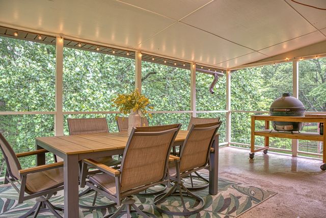 3847 Post Oak Cir, Cookeville, TN 38506