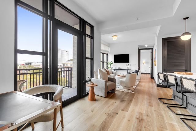 5 Gadsdenboro Street 501, Charleston, SC 29401