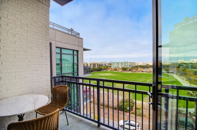 5 Gadsdenboro Street 501, Charleston, SC 29401