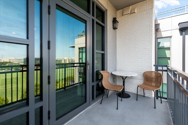 5 Gadsdenboro Street 501, Charleston, SC 29401