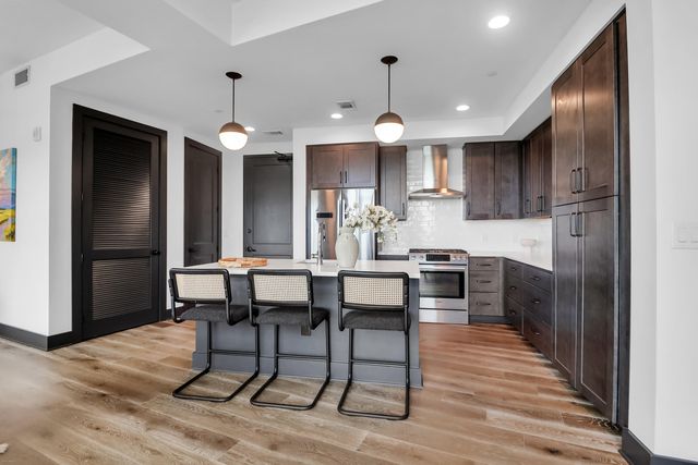 5 Gadsdenboro Street 501, Charleston, SC 29401