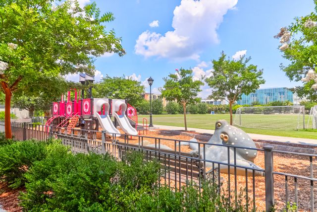 5 Gadsdenboro Street 501, Charleston, SC 29401