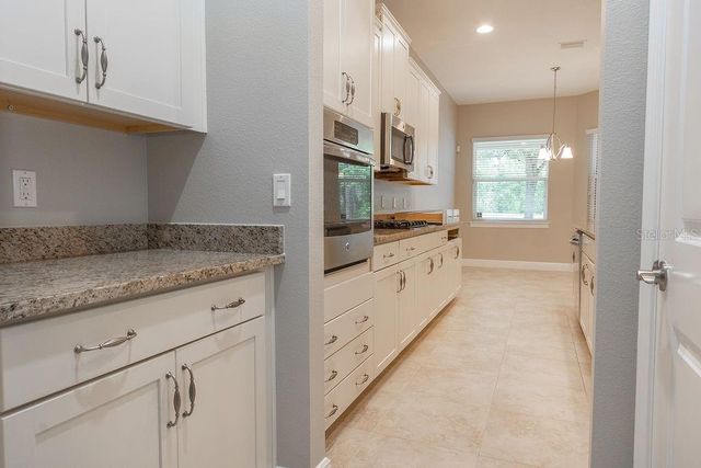 906 VICTORIA HILLS DRIVE S, Deland, FL 32724