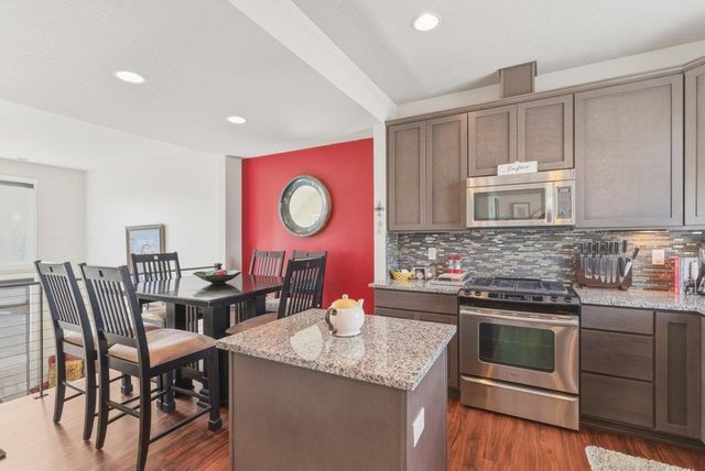 2220 W Summit Pkwy, Spokane, WA 99201