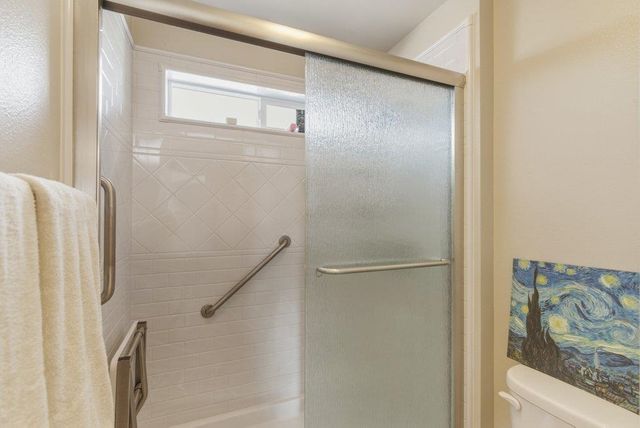 2220 W Summit Pkwy, Spokane, WA 99201