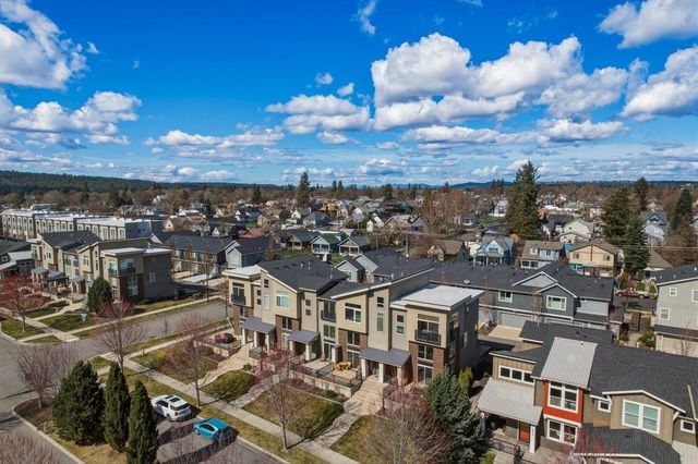 2220 W Summit Pkwy, Spokane, WA 99201