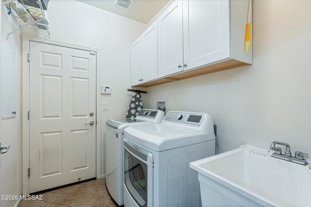10124 S Gold Wagon Way, Vail, AZ 85641