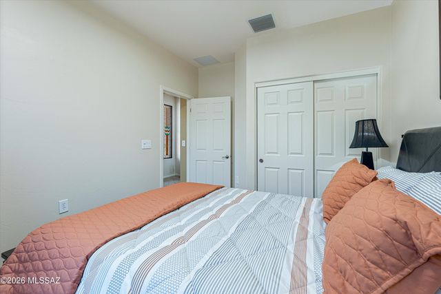 10124 S Gold Wagon Way, Vail, AZ 85641