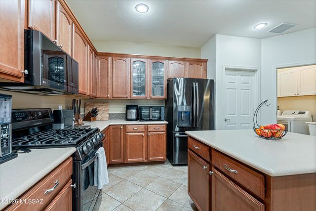 10124 S Gold Wagon Way, Vail, AZ 85641