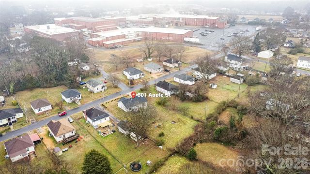 601 Apple Street, Gastonia, NC 28054